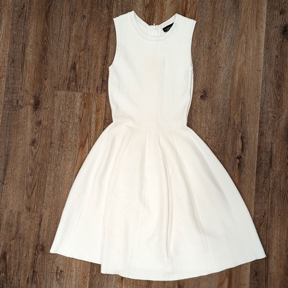 Topshop Dresses & Skirts - TopShop White Fit and Flare Dress Size 2